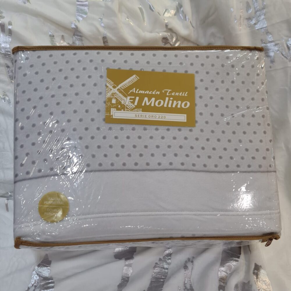 JUEGO DE SÁBANAS CORALINA 3PIEZAS. CAMA 150. Mod: Tamara Gris.