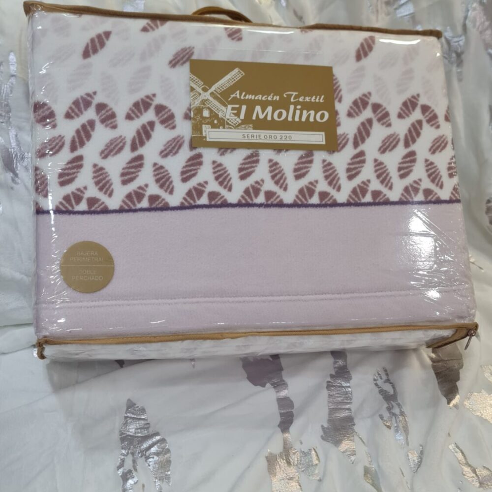 JUEGO DE SABANAS CORALINA CAMA 90CM. MODELO: MUSCA NUDE